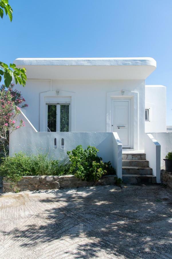 Villa Tonia Parasporos Exterior photo